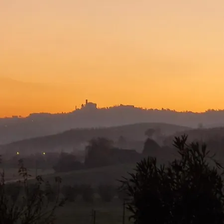 Cascina San Giulio アパート San Damiano dʼAsti